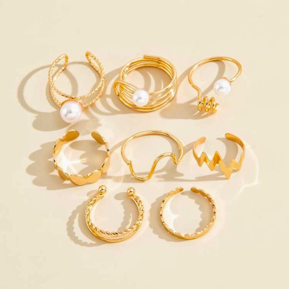 Ladies 8 piece  ring set. - Picture 4 of 5